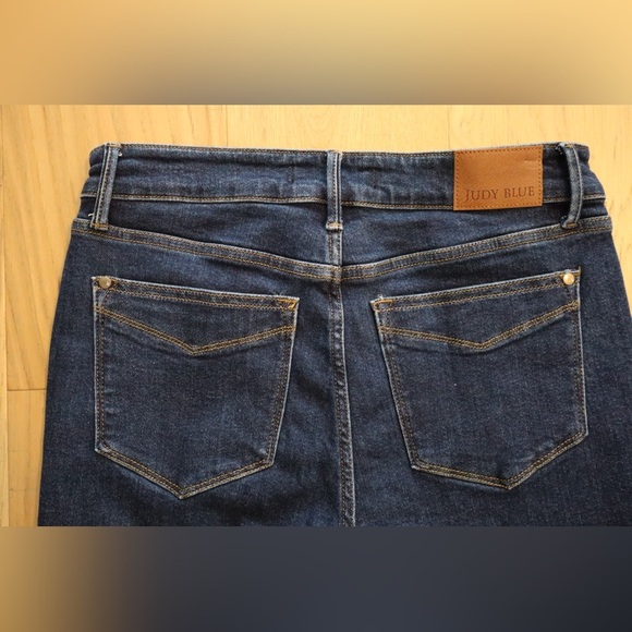 Judy Blue Straight Leg Blue Jeans - Picture 5 of 5